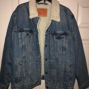 Levi’s Sherpa Trucker Jacket XL - Never Worn